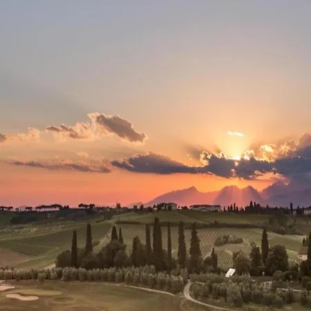 Restful Farmhouse Near Forest In Vinci With Pool