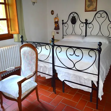 Holiday home Restful Farmhouse Near Forest In Vinci With Pool *