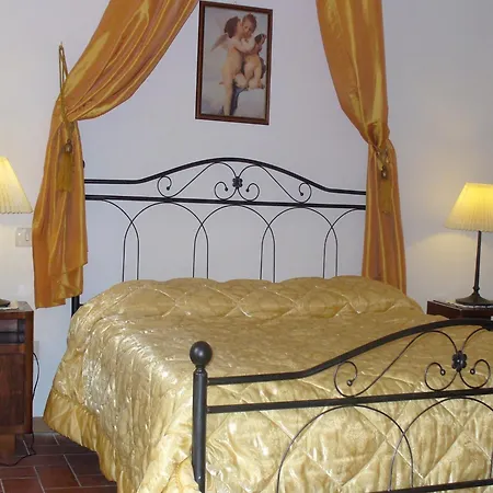 Restful Farmhouse Near Forest In Vinci With Pool Vinci