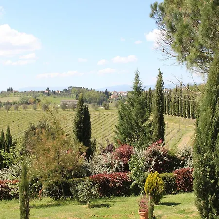 Restful Farmhouse Near Forest In Vinci With Pool