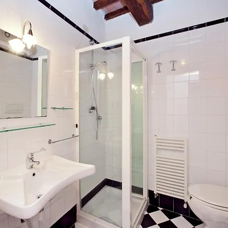 Dom wakacyjny Restful Near Forest In With Pool *