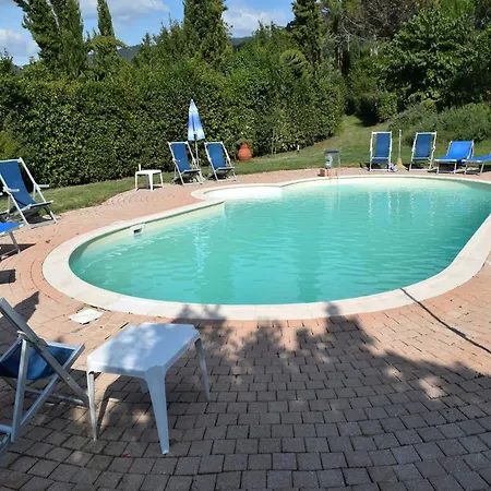 Restful Near Forest In With Pool Ferienhaus